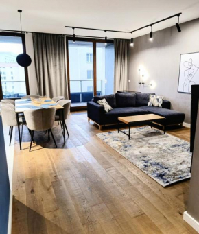 Spacious & Modern 3BR-2BA Apt
